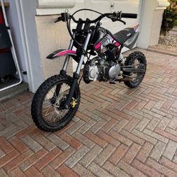 Apollo 110cc dirt bike pit bike (140cc Swap)
