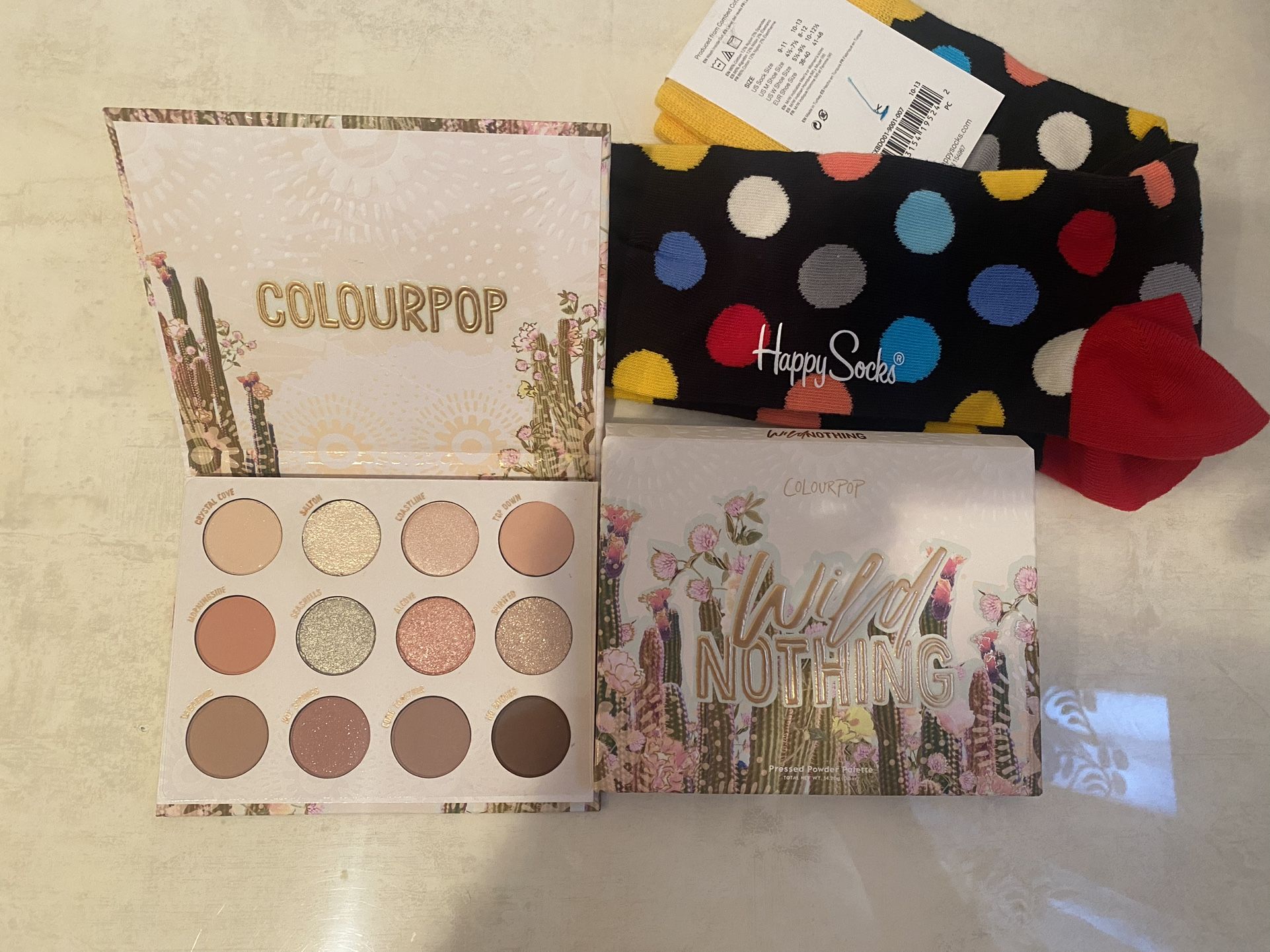 New Makeup Set And Socks