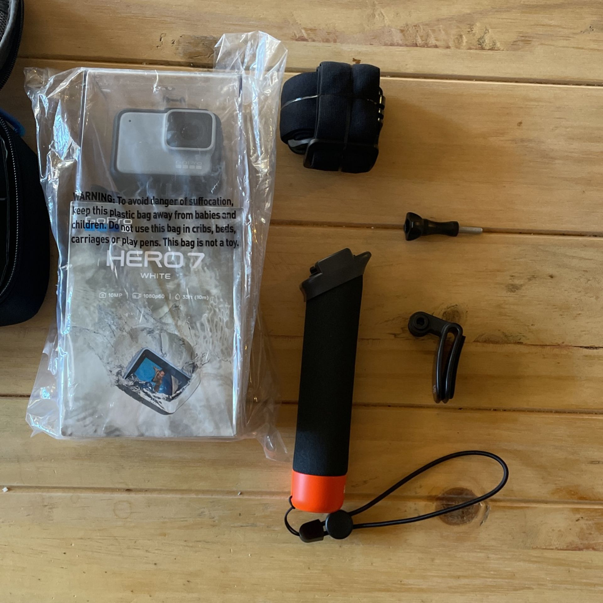 Hero 7 GoPro With Accessories (Never Used)