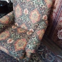 Chair "Read Description"