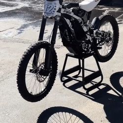 2024 Surron  with 60v chi battery 🔋