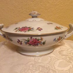 Vintage Sango China, Pattern: FLORADEL Porcelain.  9” Round Covered Vegetable Bowl. Lid Has Chip On Rim.