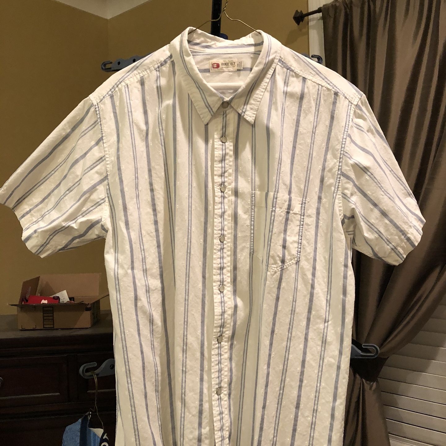 Men’s Shirt, 2XL, $10, BKE67, Snaps, White Blue Stripes