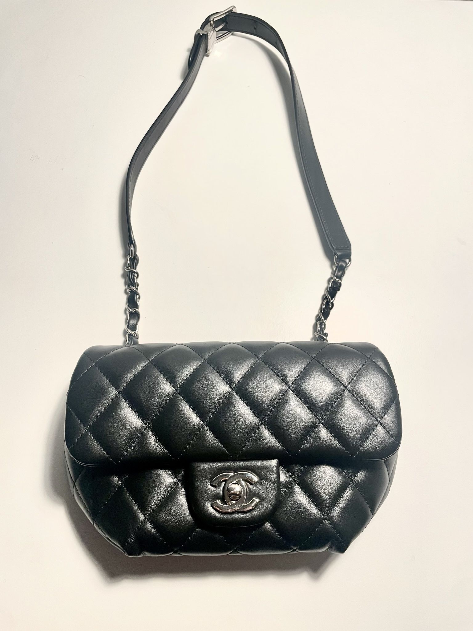 CHANEL Flap black (like mini size) shoulder/ waist bag for Sale in Santa  Ana, CA - OfferUp
