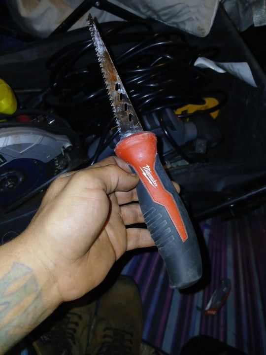 Milwaukee drywall Knife