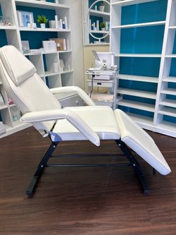 Deluxe Adjustable Spa Recliner Chair - Assembled