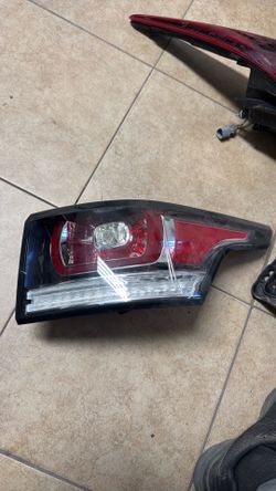 Rang rover sport tail light