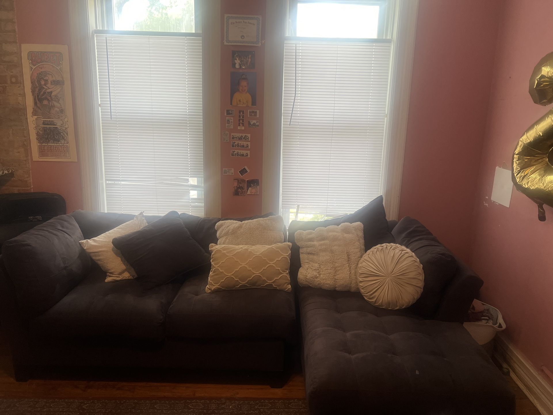 Couch (almost Brand New!!)