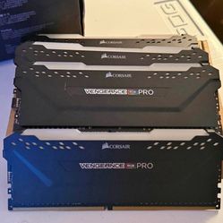 CORSAIR VENGEANCE RAM 16x4 3600 MHZ