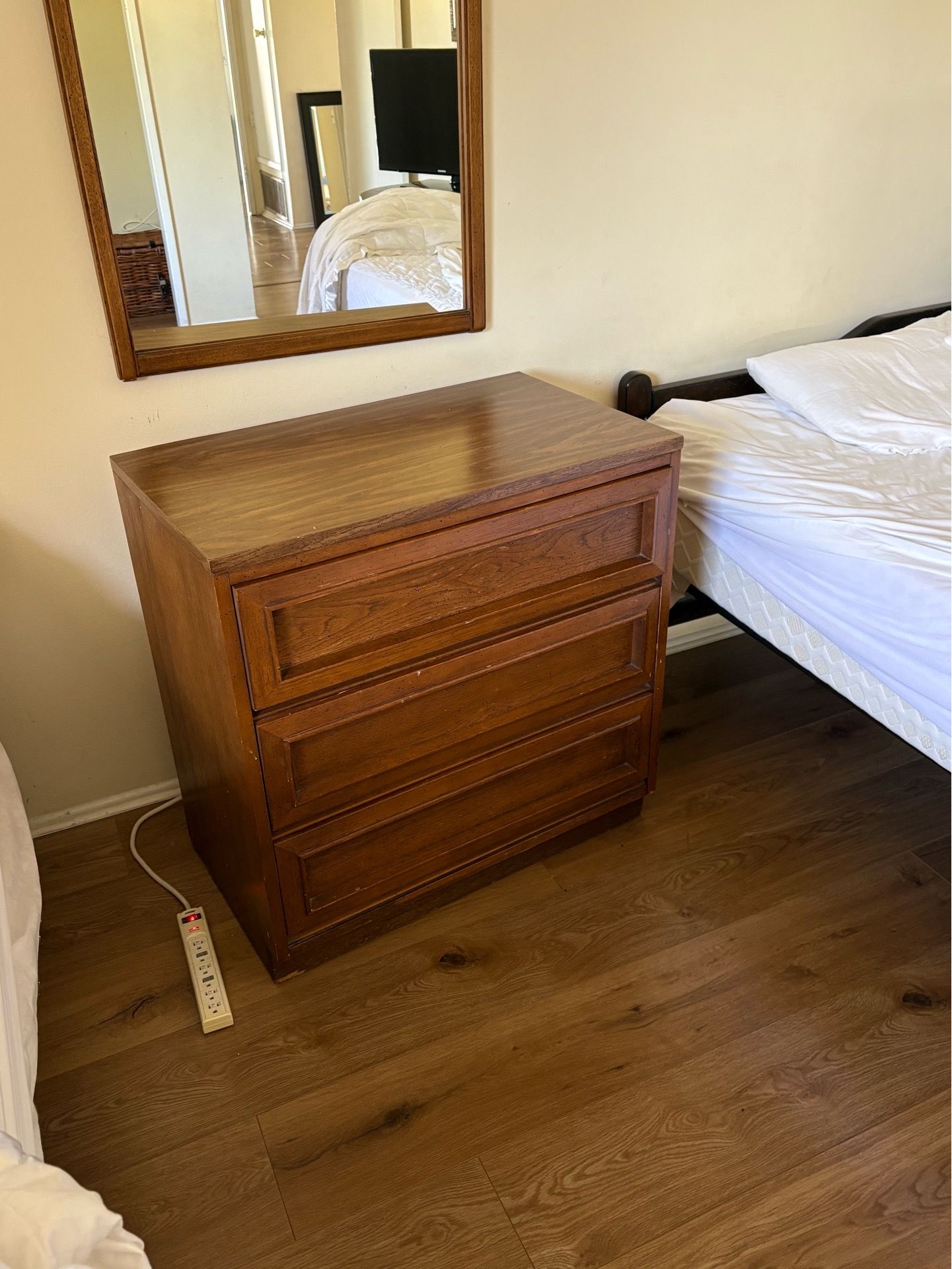 Free dresser