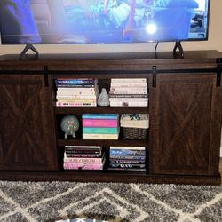 Brown Farmhouse Style Tv Stand 