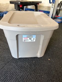 Storage container (18 gallon)