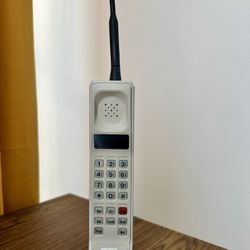 Vintage Motorola Metro One Cell Phone 1980s – Rare USA Brick Phone