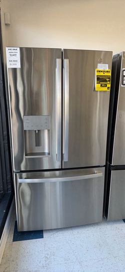 GE Counter-Depth 20.6-cu ft 36-in Wide with Ice Maker ( Fingerprint-resistant Stainless Steel )
