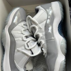 Retro Jordan 11 low 