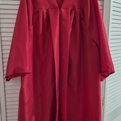 Graduation Gown From Josten's, Size 5'4 To 5'6