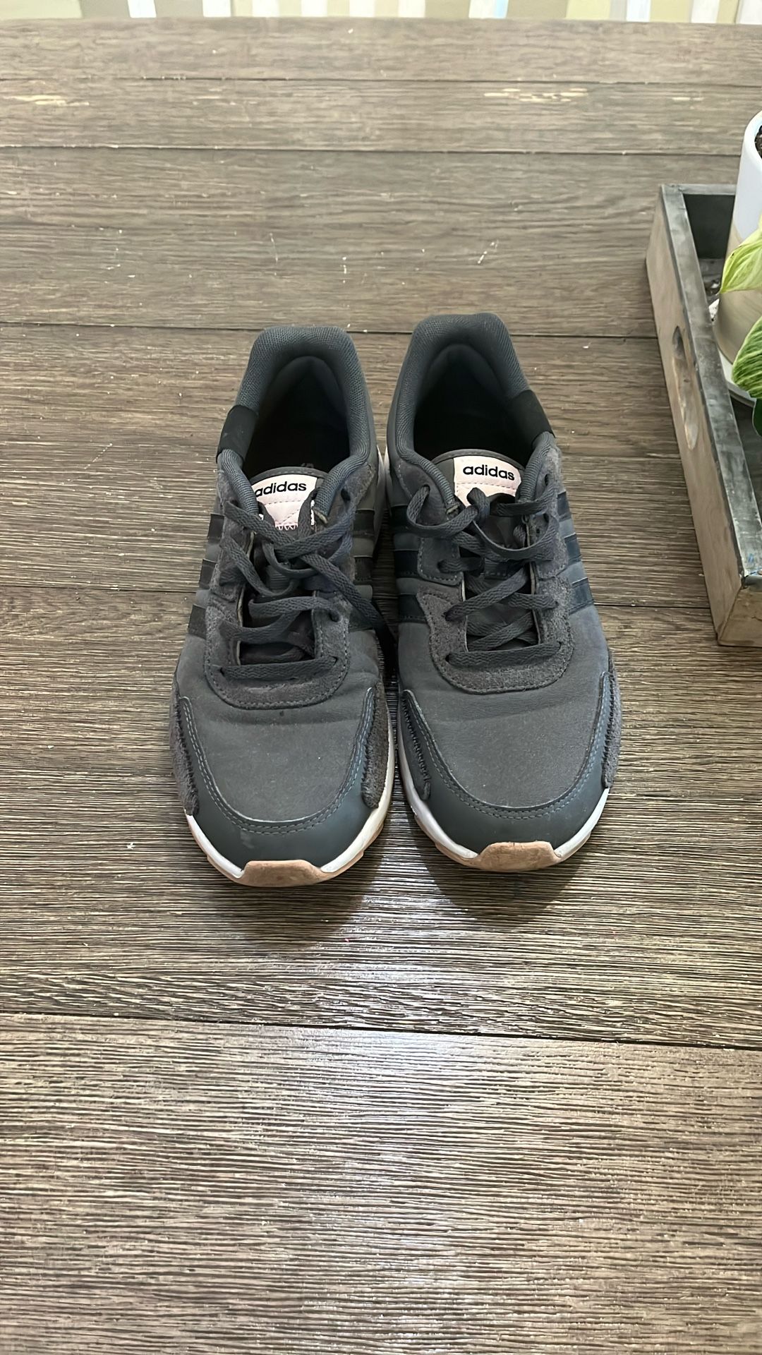 Adidas Shoes Size 8 1/2