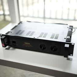 Yamaha P2050 - Studio Professional Power Amplifier Single Ended