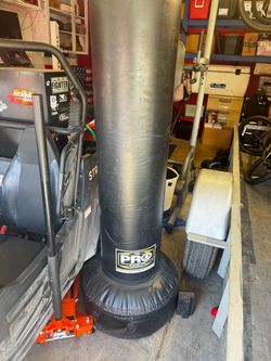 Pro boxing freestanding punching bag