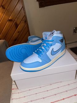 Air Jordan 1 Mid Ice Blue