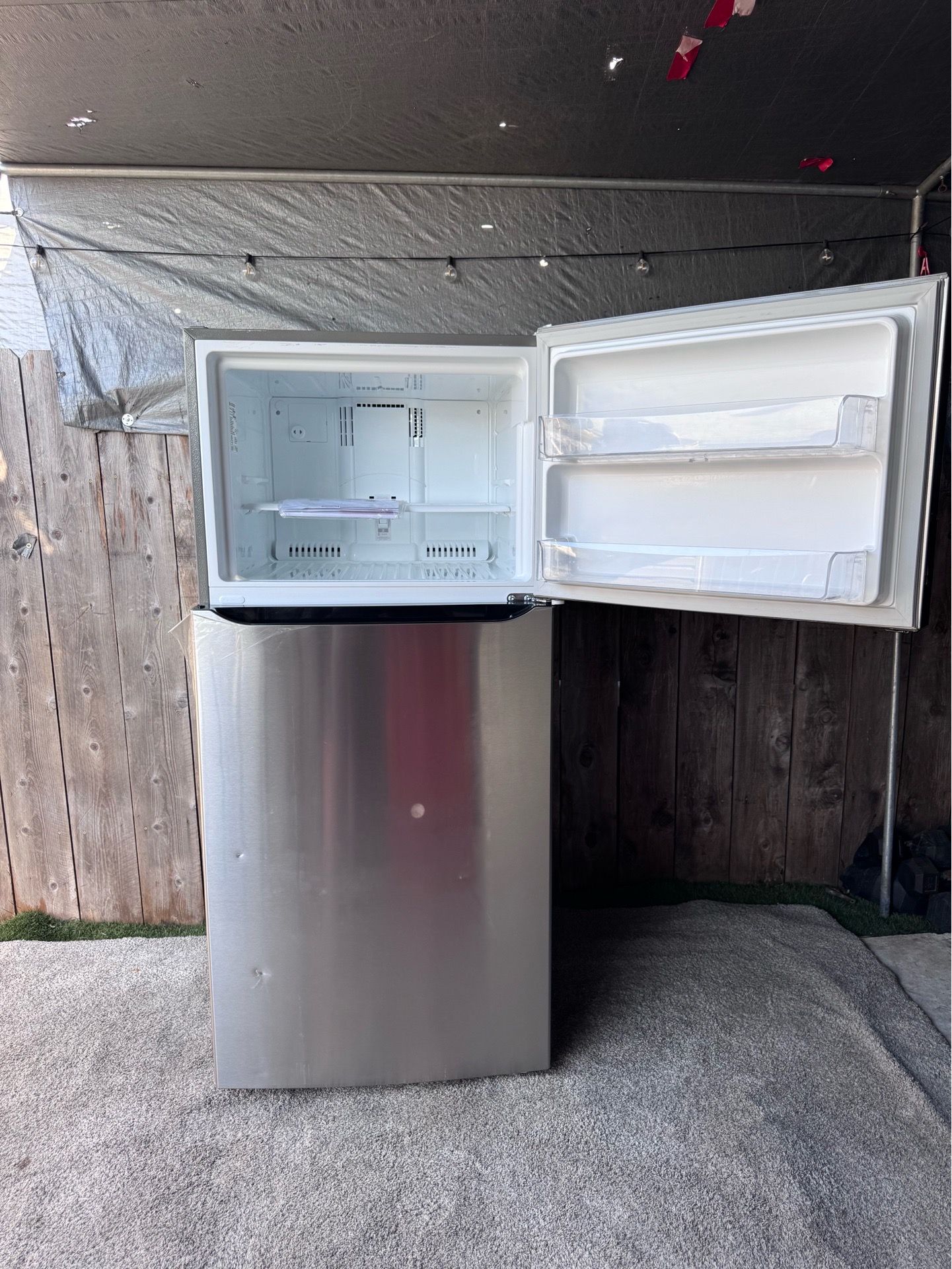 Refrigerator