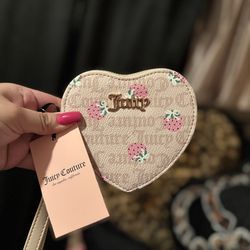 Juicy Couture Berry Heart Wrislet