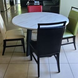Marble-Look Dining Set - Round Table w/ 4 Chairs