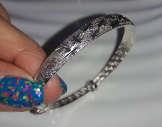 Adjustablebangle