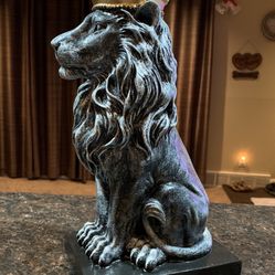 Leo The Lion Statue 