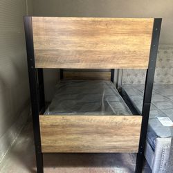 Bunk bed with mattress