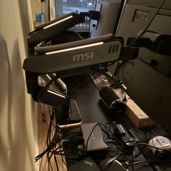 MSI - MT201DR V2 Dual Monitor Arm