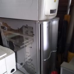 Computer PC Desktop Cases Several Available