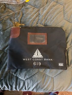 Lockable Bank / Money Bag and Keys