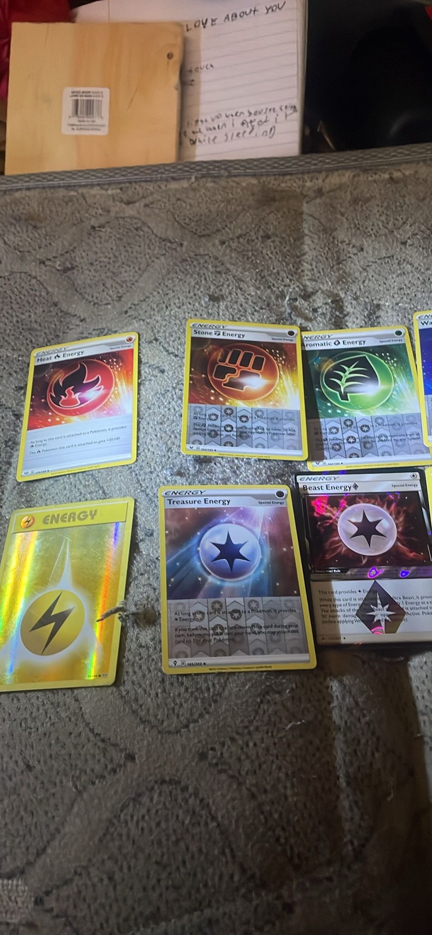 Holographic Energy Pokémon Cards
