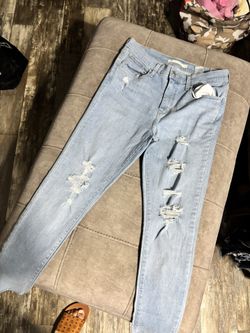 Levi high rise super skinny jeans/ Size 30
