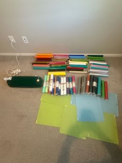 Cricut Explore Air 2 Bundle – 77 Vinyl Rolls, 7 Mats  – Ready to Craft!
