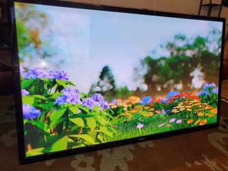 65" Samsung tv no smart but come with fire stick Amazon u got all apps u need already set.  No legs