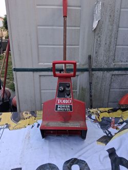 TORO POWER SHOVEL