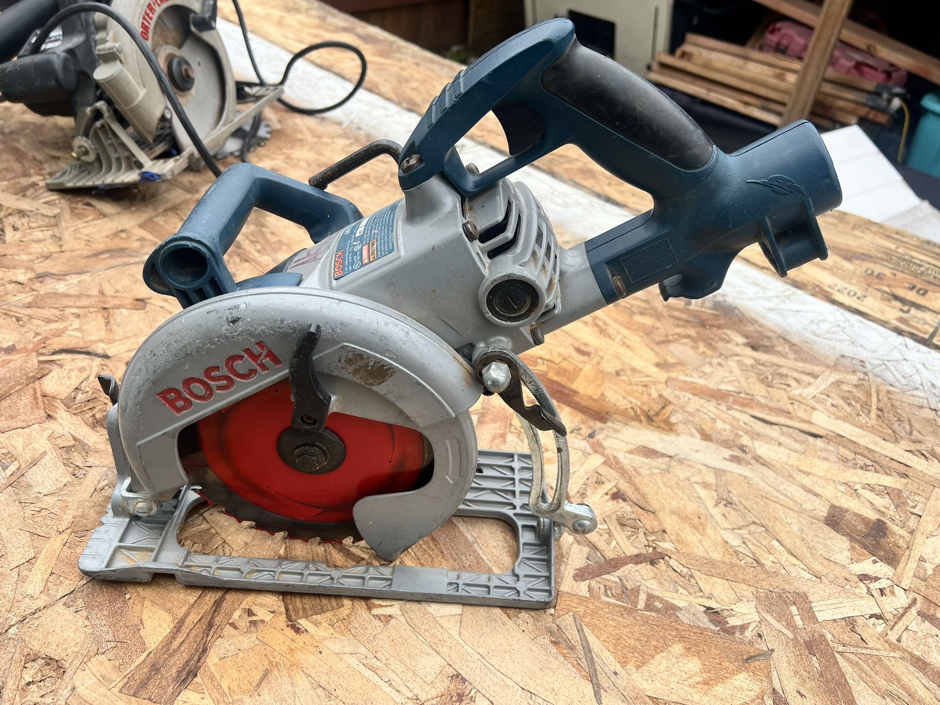 7 1/4” Bosch Skil Saw Direct Connect