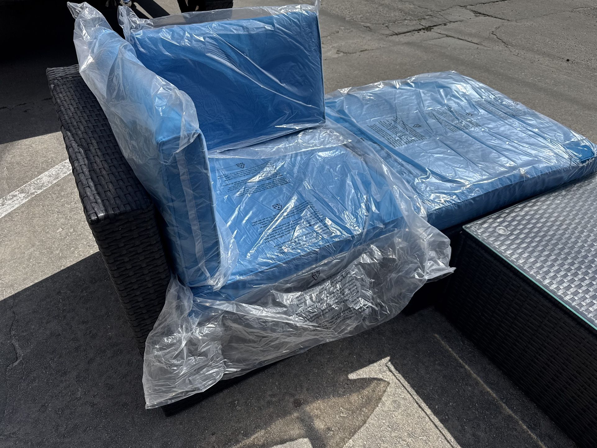 Outdoor Lounge Chair With Side Table