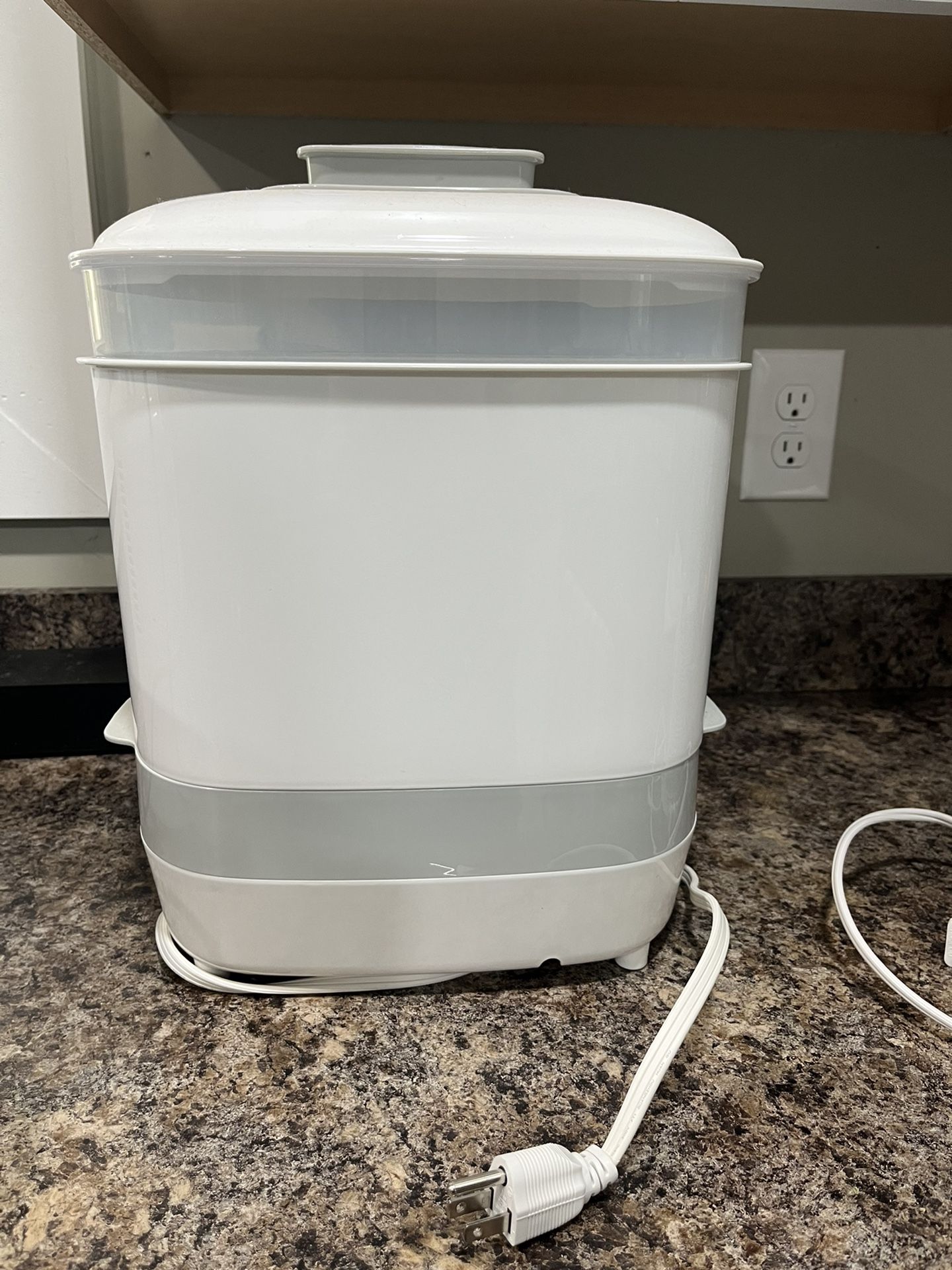 TheFirstYears Sterilizer