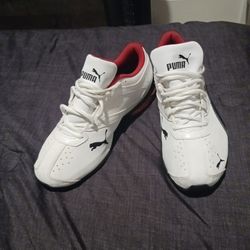 Men Size 9 Puma T-Shoes