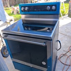 New Stove Never Used 