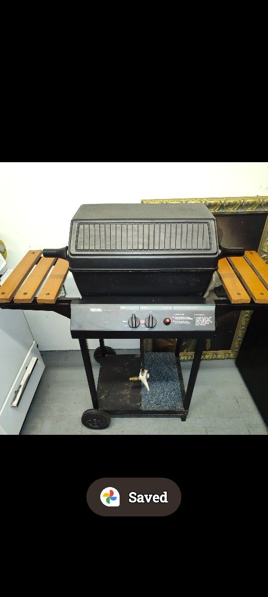 Gas Grill Good Condition