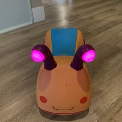 Snail Ride-On Buggly-Wuggly