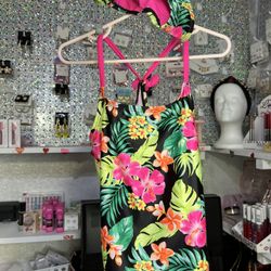 4 Girl Swimsuits/ Size Médium 7-8 Gentle Used/ No Rips No Flaws