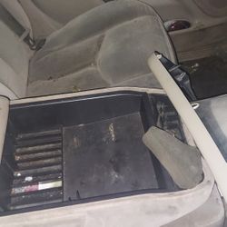 03 Chevy Tahoe Seats 