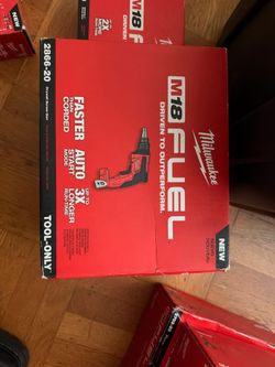 Milwaukee drywall screw gun
