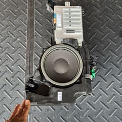 Ford Bronco B&O Audio System - Subwoofer AMP Speakers