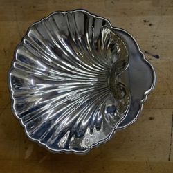 STERLING SILVER SHELL DISH 71.7 GRAMS MINT CONDITION